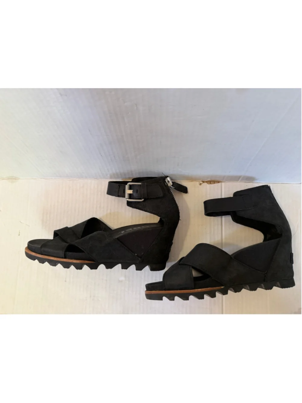 Sorel Joanie II Black Leather Ankle Strap Wedge Sandals Women’s Size 7